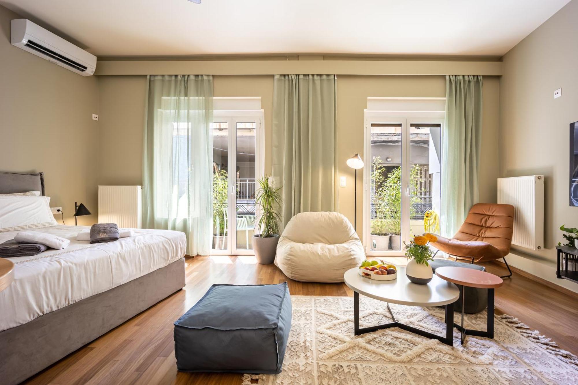 Oasis Athens - Boutique Suites Екстер'єр фото