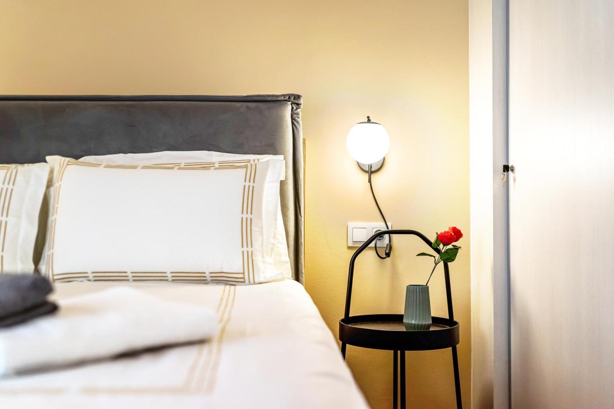 Oasis Athens - Boutique Suites Екстер'єр фото